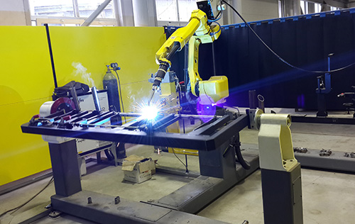 робот Fanuc роботизированный комплекс Fanuc